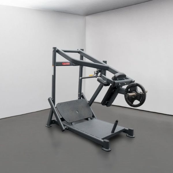 BodyKore Pendulum Squat CF8137